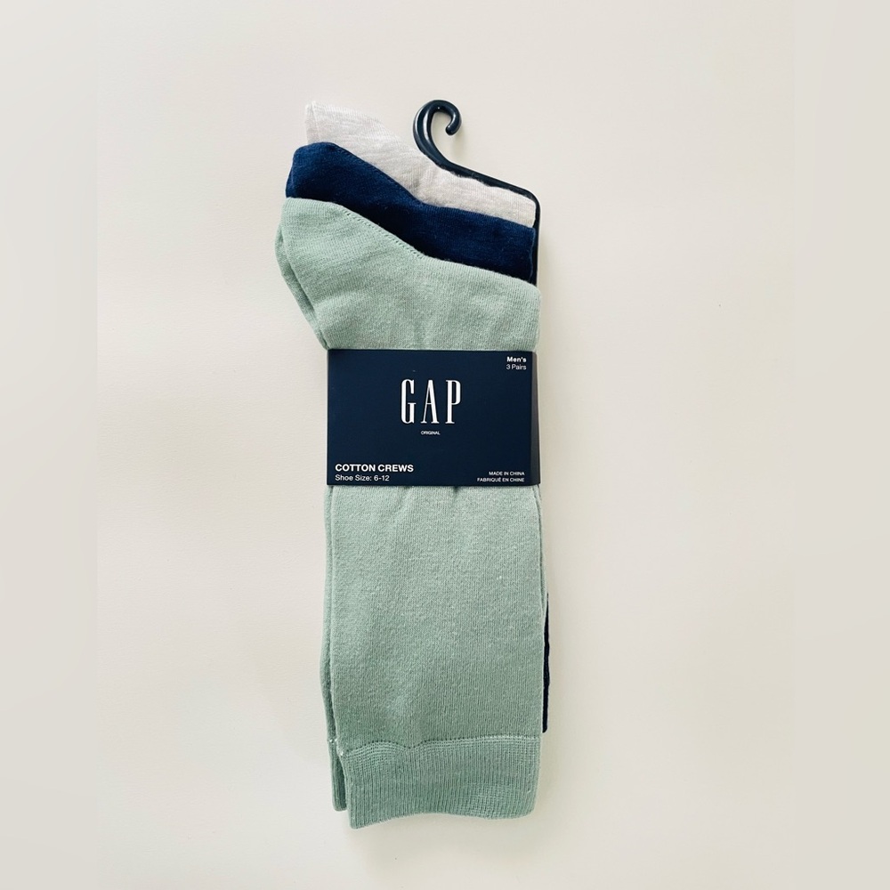 Gap 3 Pack Mens Cotton Crew Socks Size: 6-12 NEW